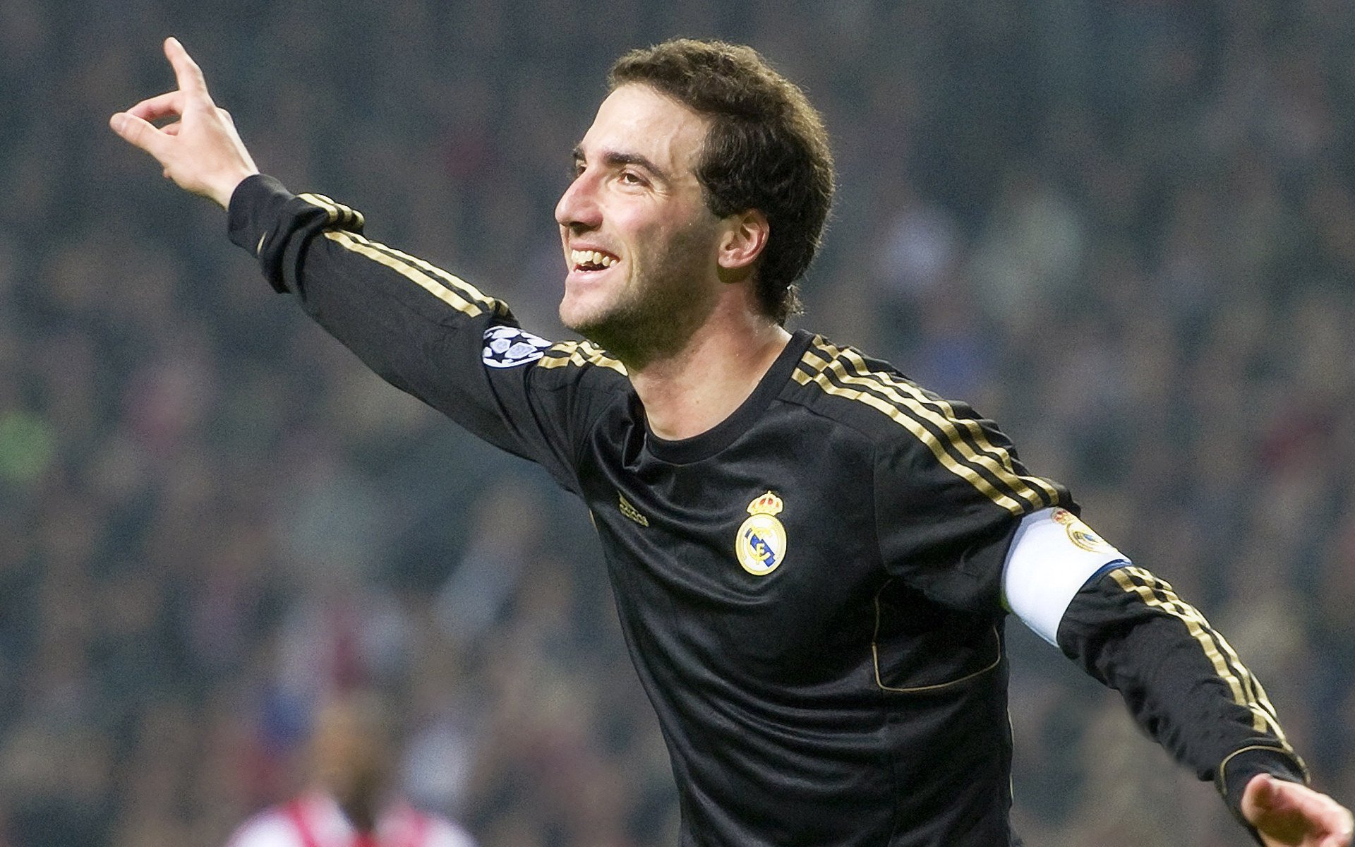 国际足球明星参与全球环保行动,为青少年树立榜样,国际著名足球明星