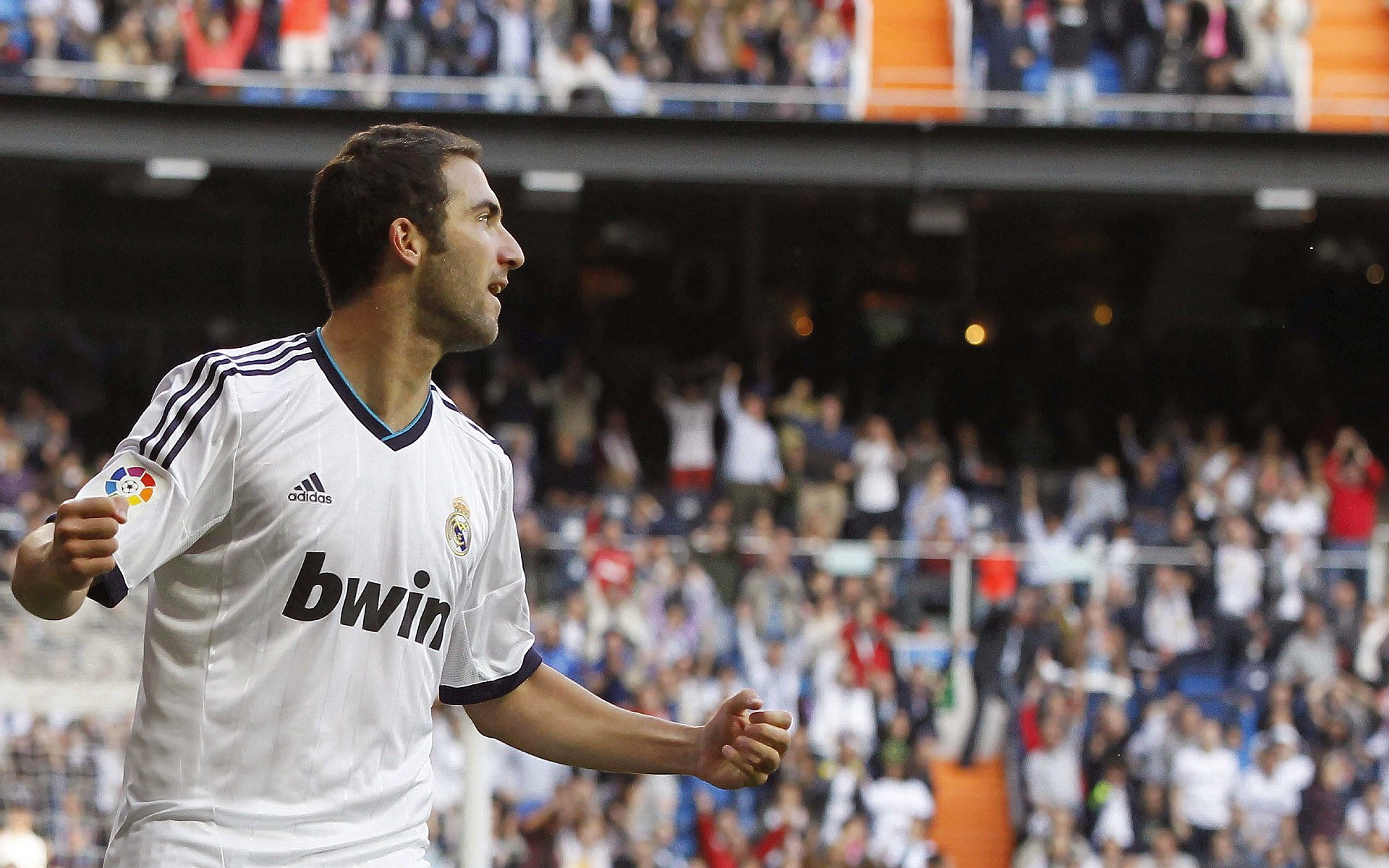 开云官网-城市联赛拉开战幕基层球队展示出令人惊喜的技战术水平，城市职业联赛